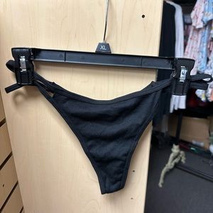 PINK Victoria’s Secret cotton thong size XL